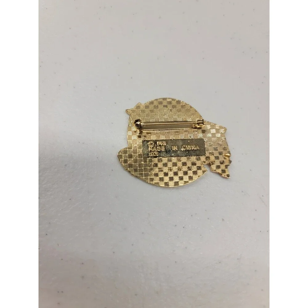 Vintage Planet Hollywood Gurnee Mills  Enamel Souvenir Collectible Lapel Pin